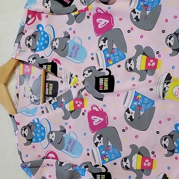 CUTE SCRUB TOP - Picture 4 of 8